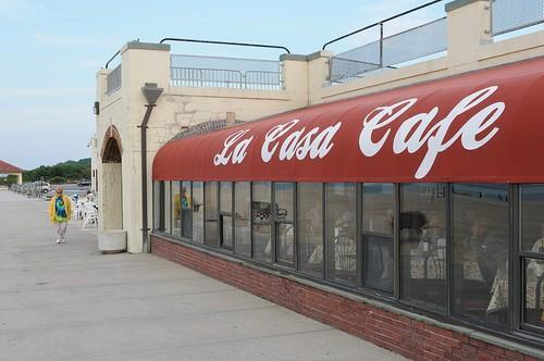 Restaurant Review: La Casa Cafe